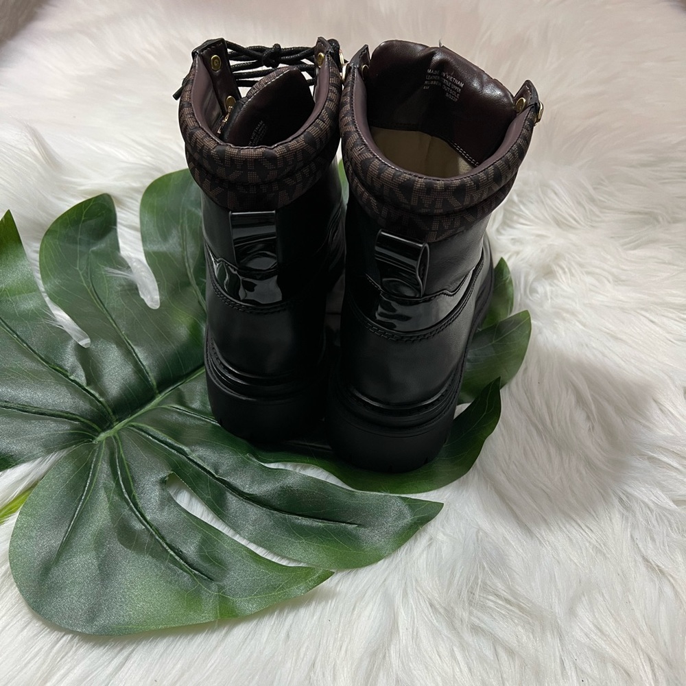 Michael Kors Turner Leather Lug Sole Lace-Up Booties ✨brand new✨ - Picture 5 of 5